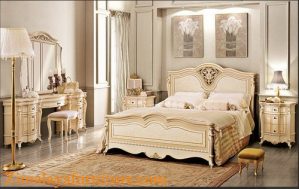 Set Tempat Tidur Putih Elegan