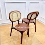 Kursi Cafe Jati Model Sandaran Rotan Bulan