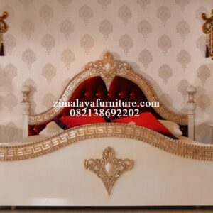 Tempat Tidur Kayu Ukir Model Barcelona